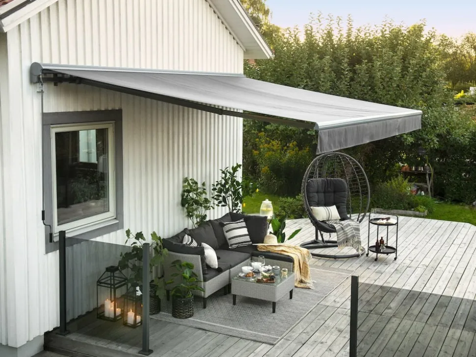 Terrassmarkis med motor