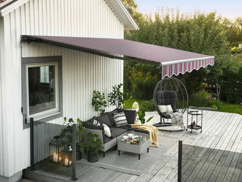 Terrassmarkis med vev